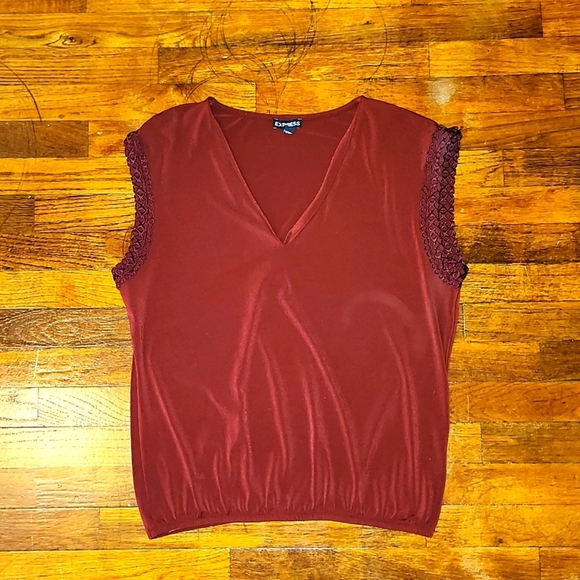 🔥SALE Express Womens Deep Burgundy Sleevless Blouse - Picture 1 of 7
